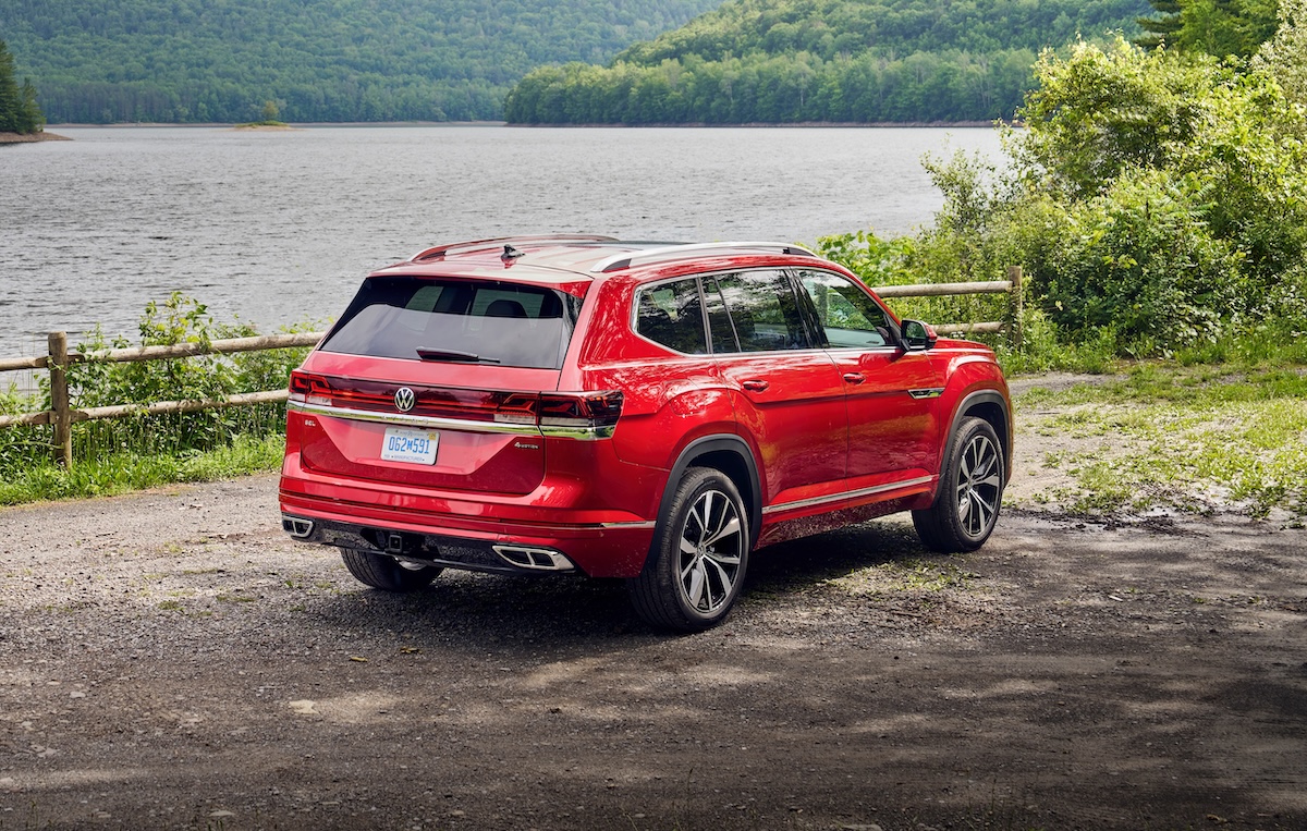 2026 Volkswagen Atlas rear