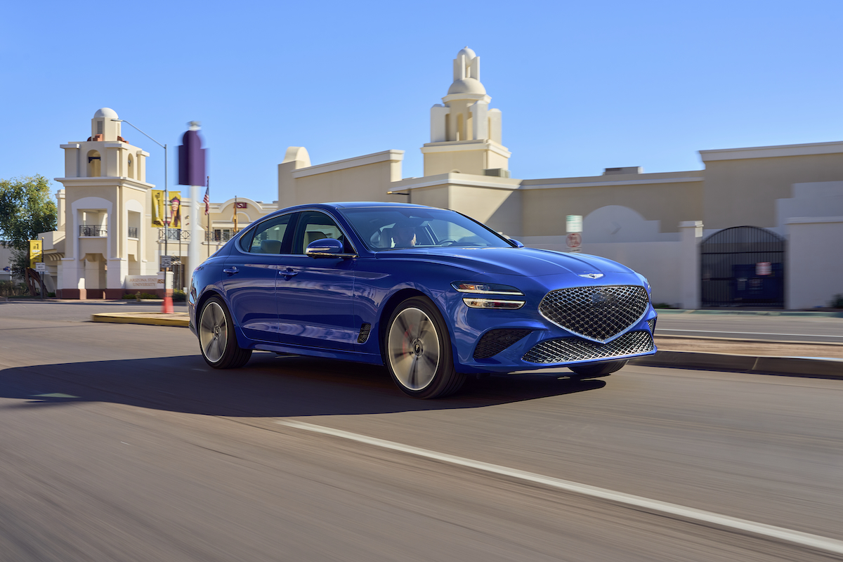 Genesis G70 2025 blue 