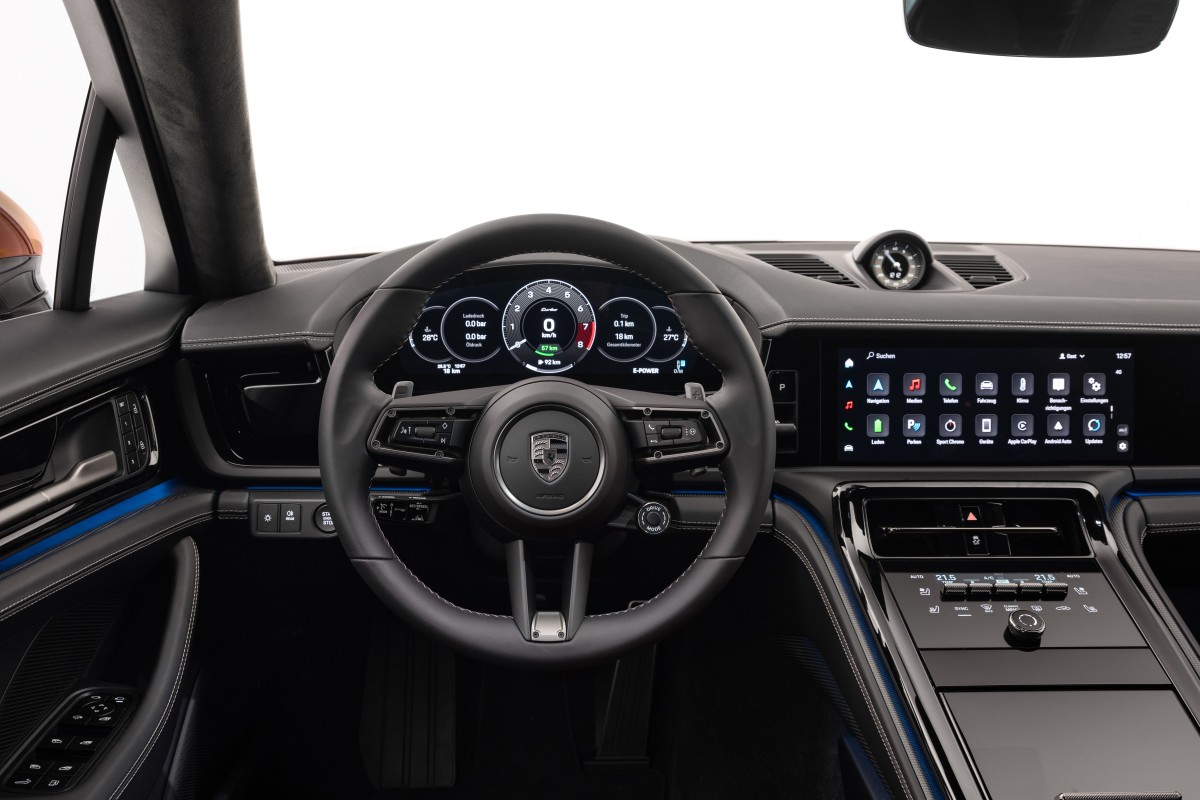 2025 Porsche Panamera Preview - interior