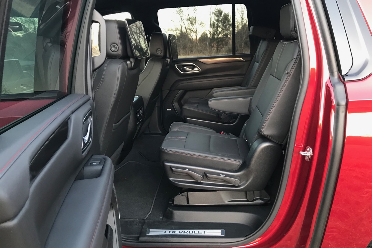 2022 Chevrolet Suburban Test Drive Review