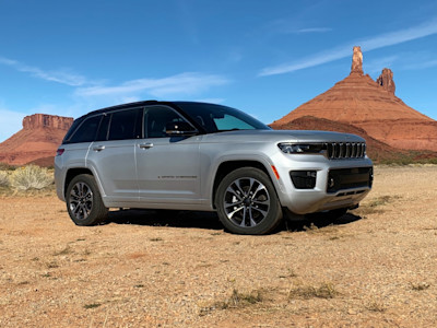 2022 Jeep Grand Cherokee Trims and Specs Comparison