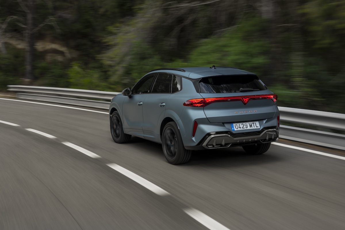 CUPRA TERRAMAR rear driving