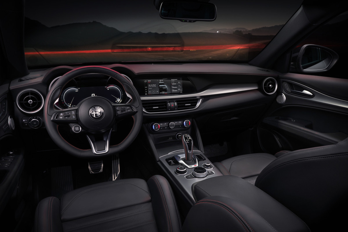 2024 Alfa Romeo Stelvio Preview - interior