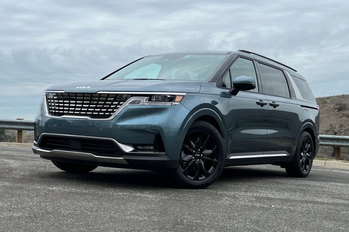 The Best Minivans for Camping in 2023 - CarGurus