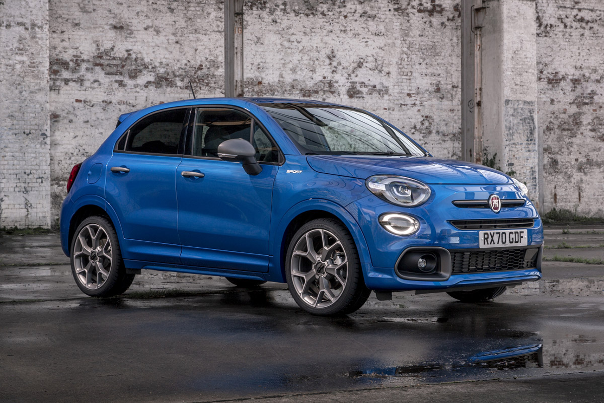 Fiat 500x front static blue