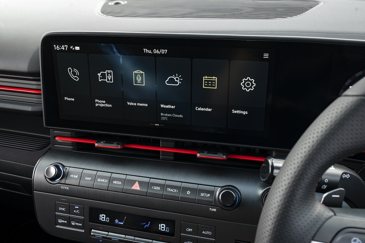 2023 Hyundai Kona infotainment