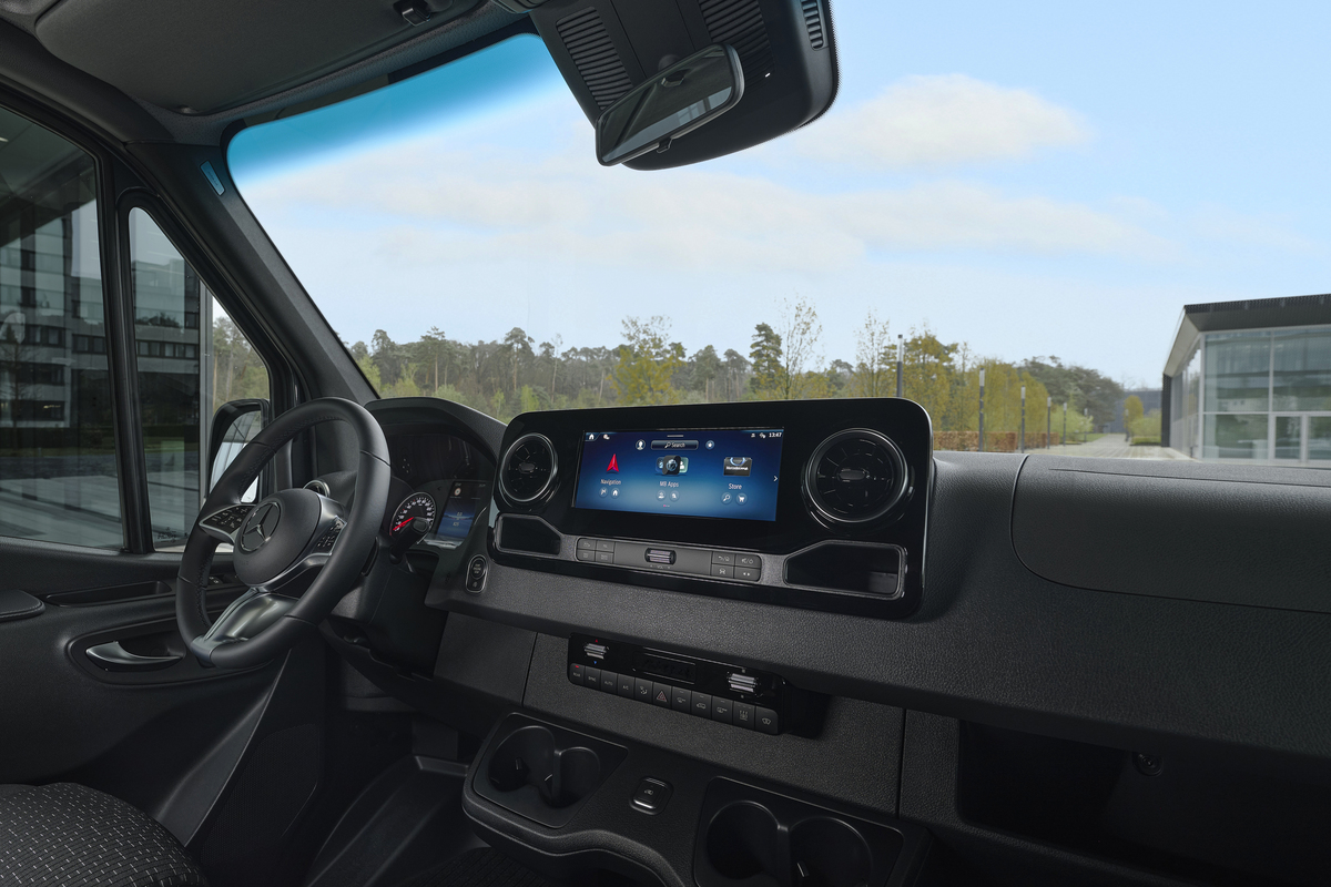 2025 Mercedes-Benz eSprinter Preview - interior