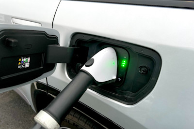 Electric vs. Gas Cars: Comparing the Road Ahead