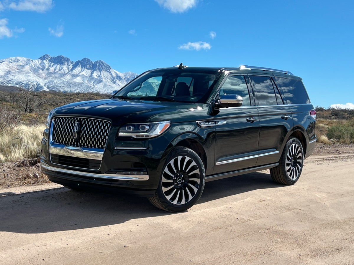 2022 Lincoln Navigator review summary