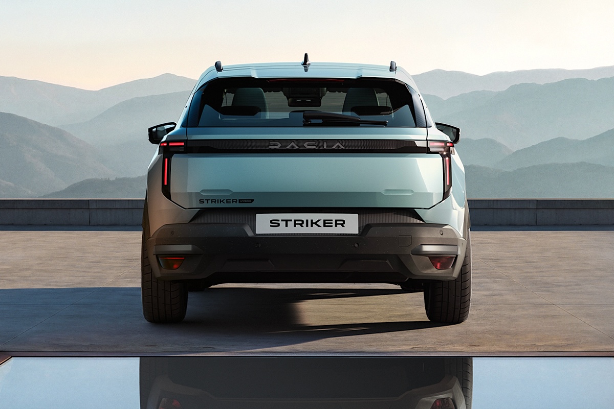 2026 Dacia Striker rear