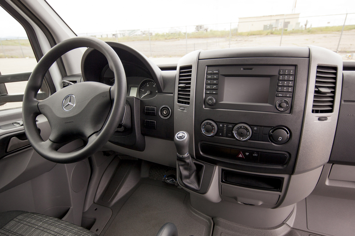 2025 Mercedes-Benz Sprinter Cargo Preview - interior