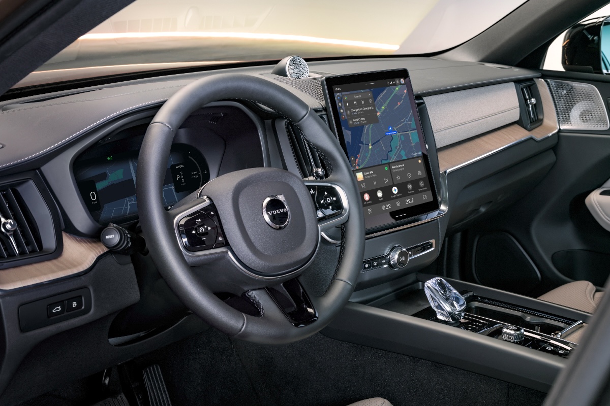 2026 Volvo XC60 Studio Steering Wheel And Screen