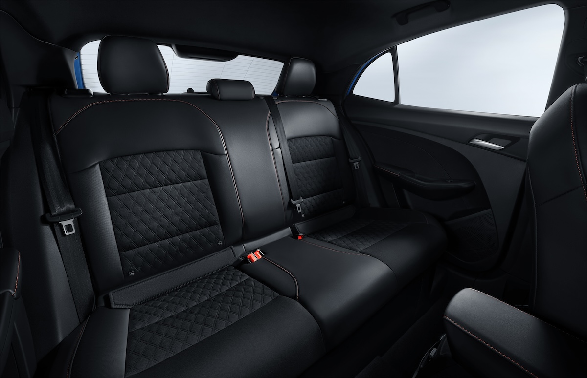 MG3 Hybrid rear seat