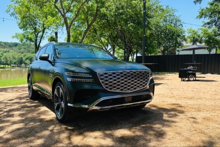 2025 Genesis GV80 Review and Video