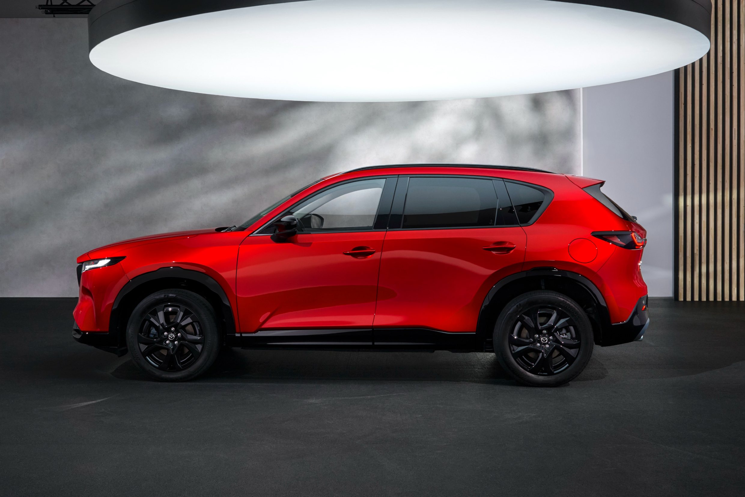 Mazda CX-5 side profile studio 1