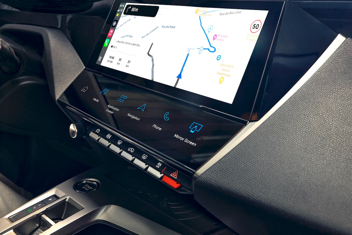 2025 Peugeot 308 infotainment 1