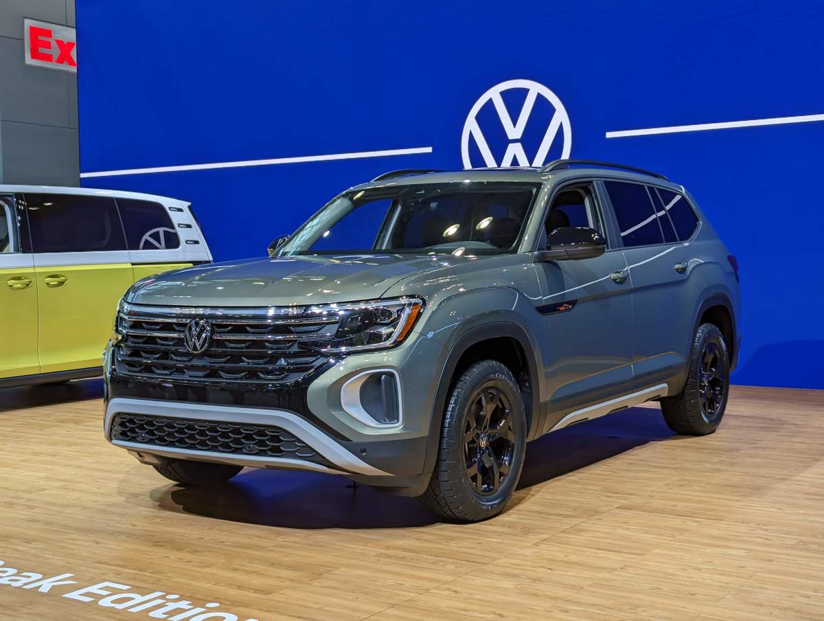 2024 Volkswagen Atlas Peak Edition