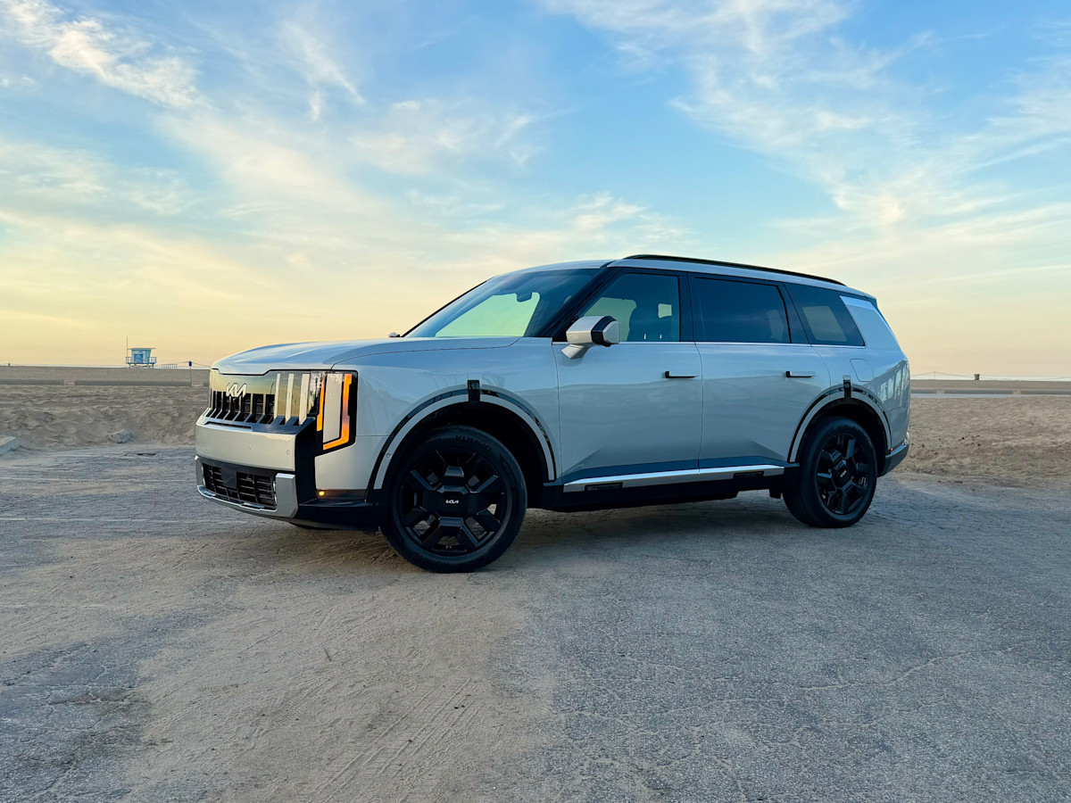 Picture of Kia Telluride Hybrid
