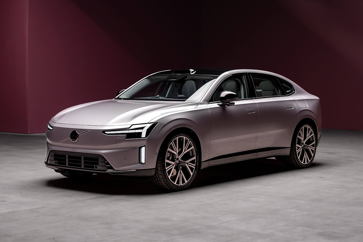 2026 Volvo ES90 Preview - summary