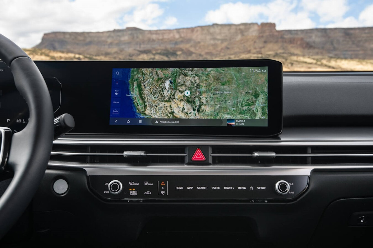 2026 Kia Sorento Hybrid Preview - interior