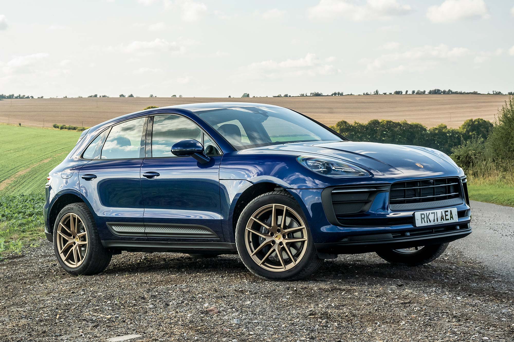 Porsche Macan front driving
