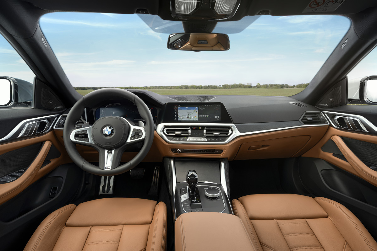 2025 BMW 4 Series - interior