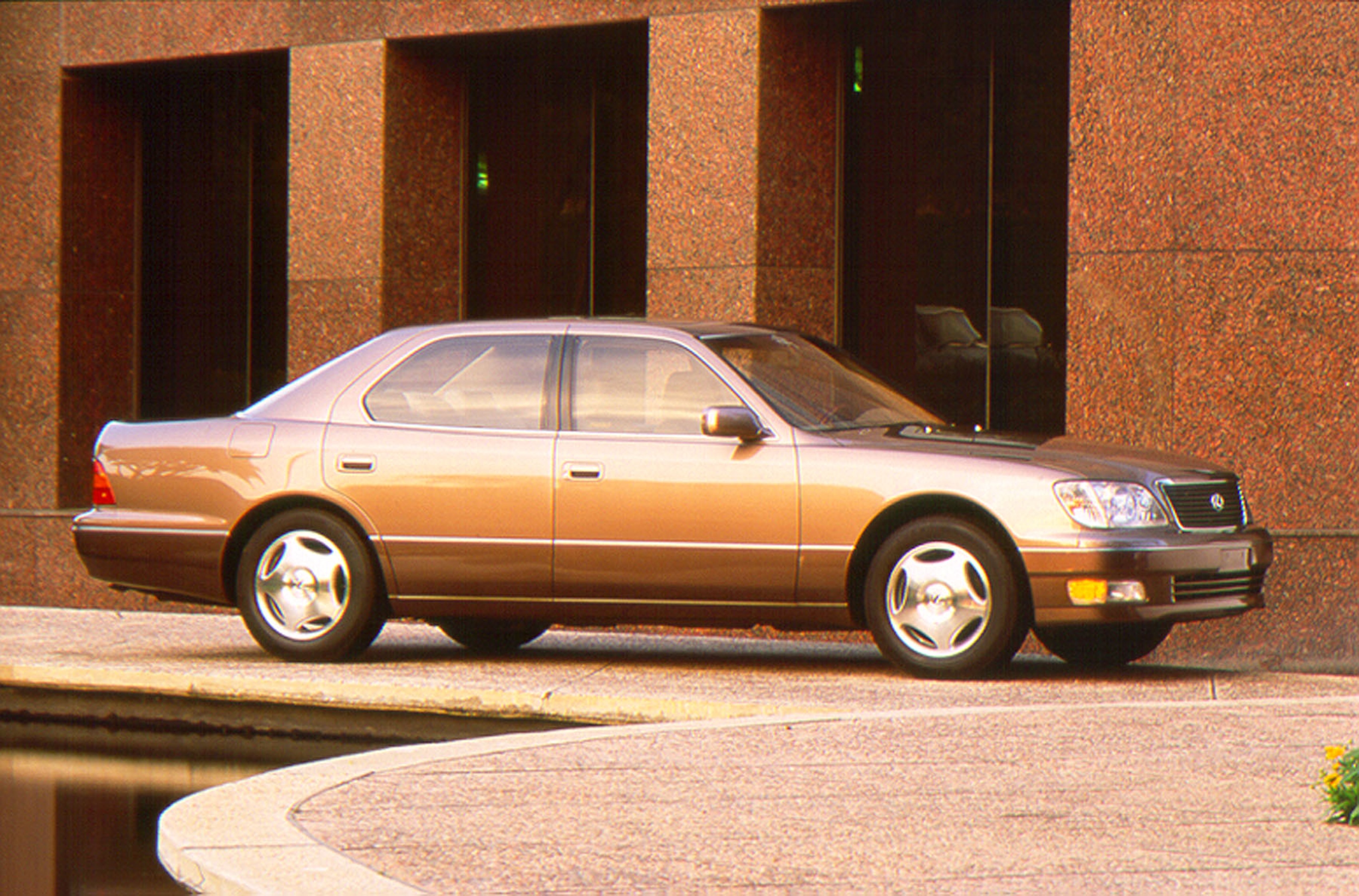 1998 Lexus LS 400