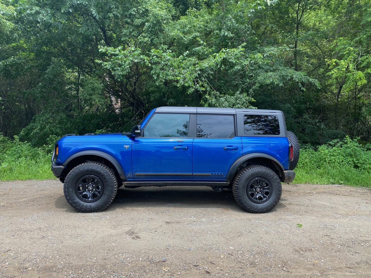 2021 Ford Bronco review summary image