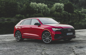 Audi SQ8 image