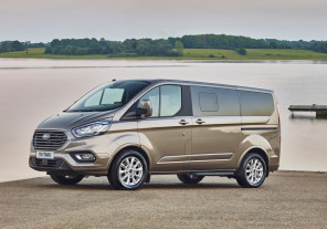 Ford Tourneo Custom image