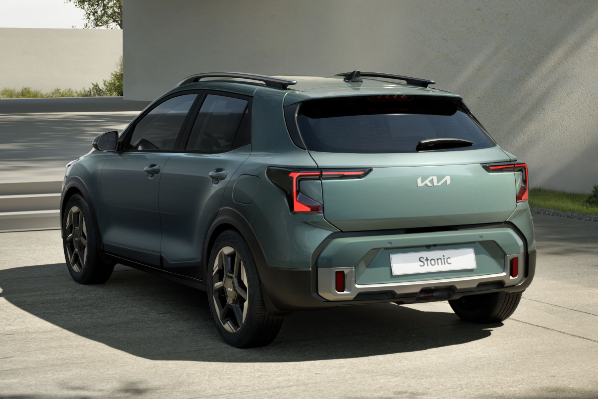 2026 Kia Stonic rear 3:4