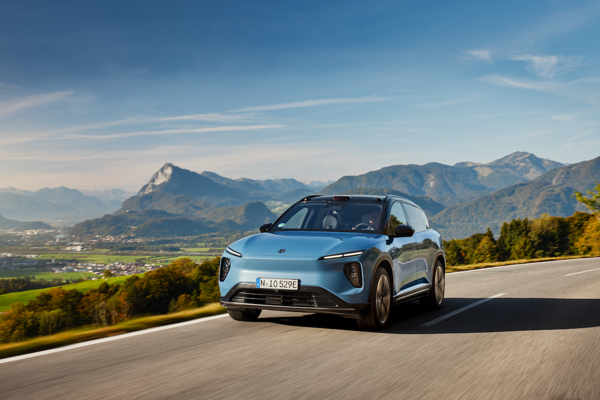 Nio EL6 front driving