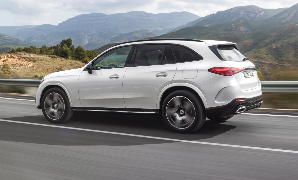 Mercedes-Benz-GLC-4