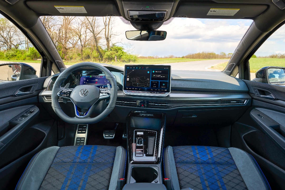 2025 Volkswagen Golf R interior