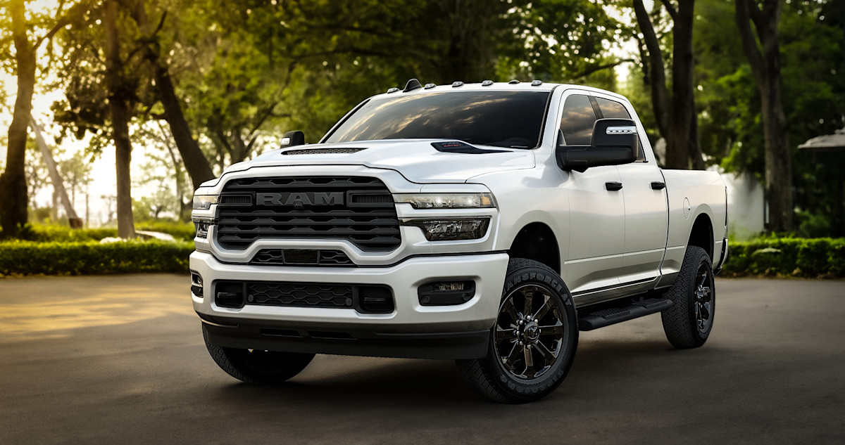 Ram 2500 Black Express preview photo.