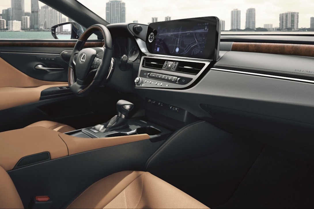 2025 Lexus ES Hybrid Preview - interior