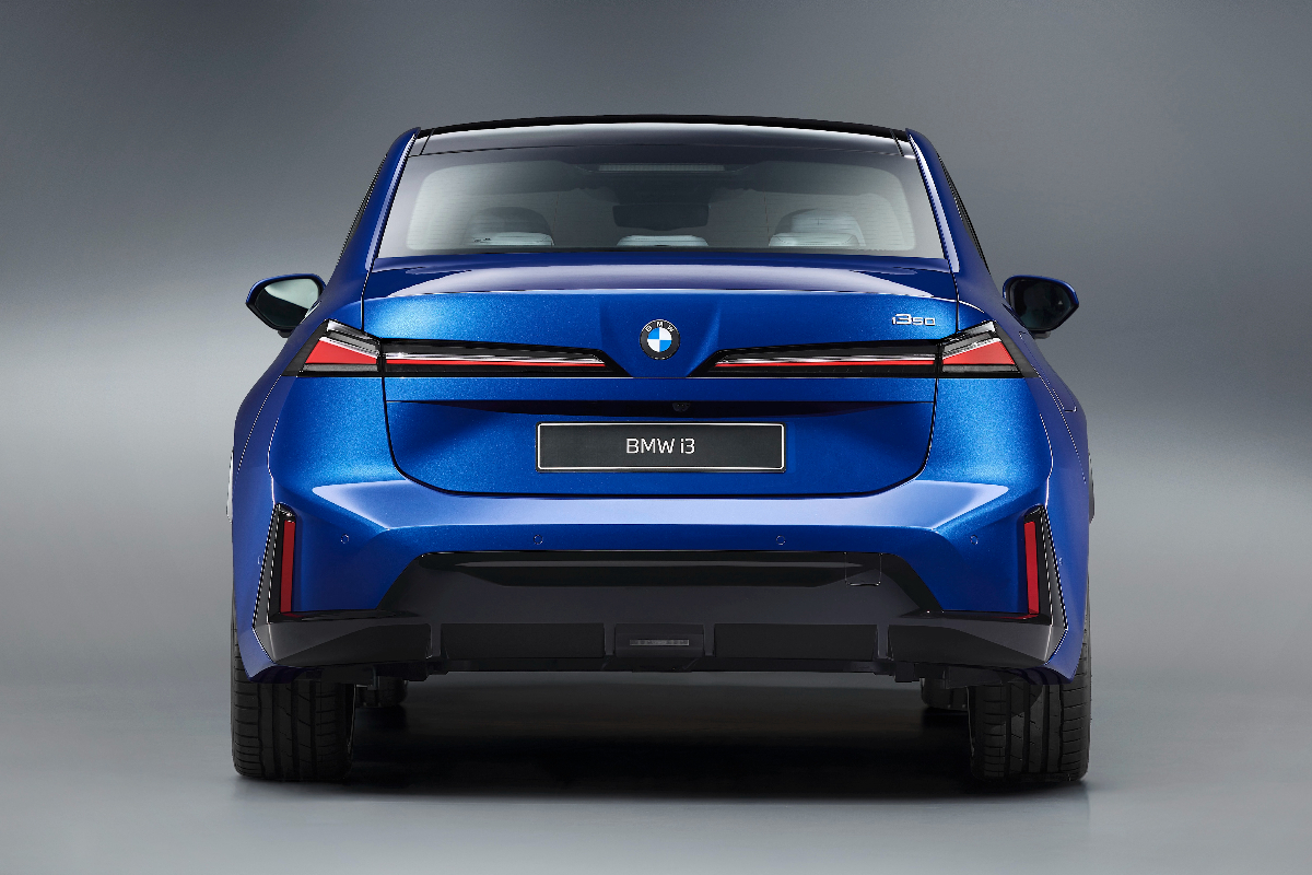 2026 BMW i3 Studio rear