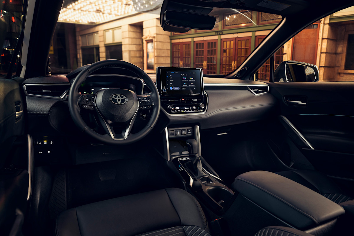 2025 Toyota Corolla Cross Preview - interior