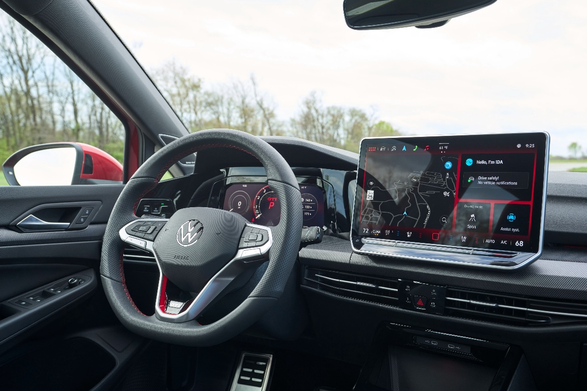 2025 Volkswagen GOLF GTI interior