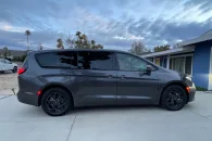 Picture of 2023 Chrysler Pacifica Hybrid