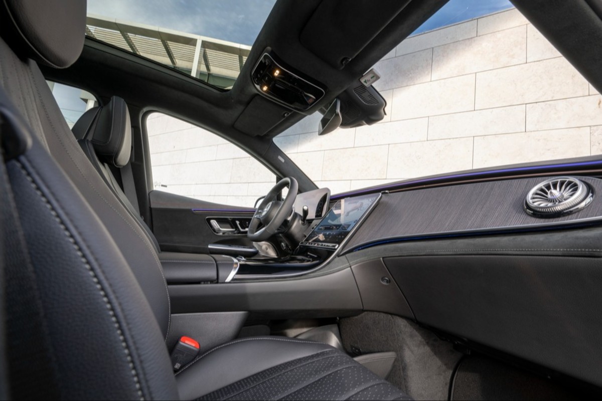 2026 Mercedes-Benz EQE SUV Preview - interior