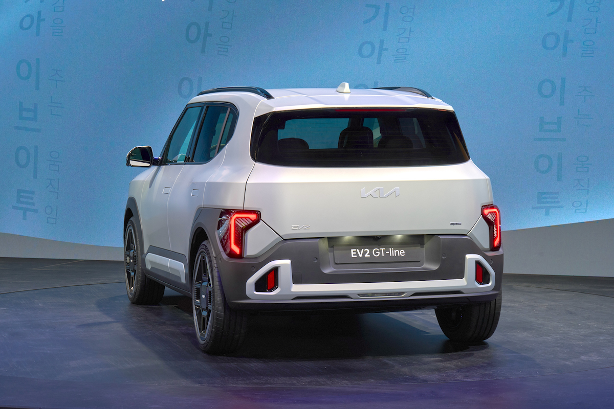 2026 Kia EV2 rear 3:4 1