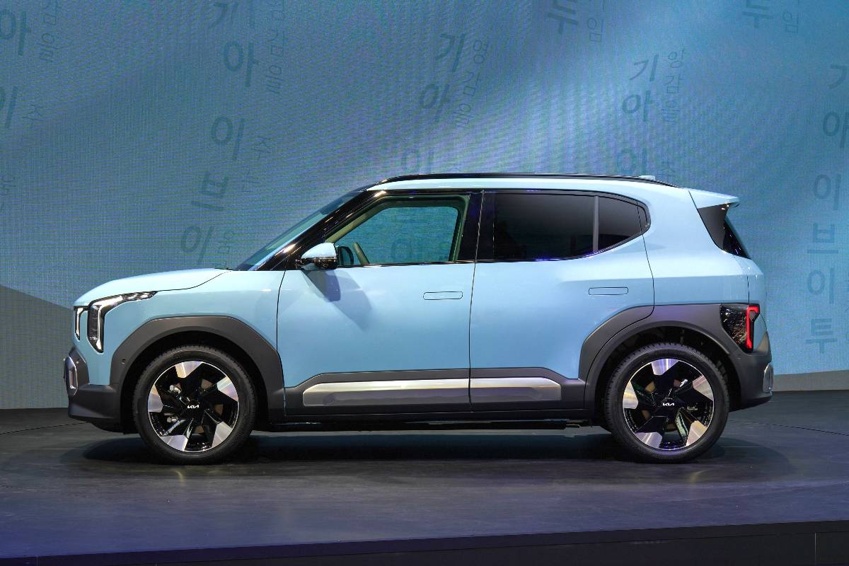 2026 Kia EV2 side 1