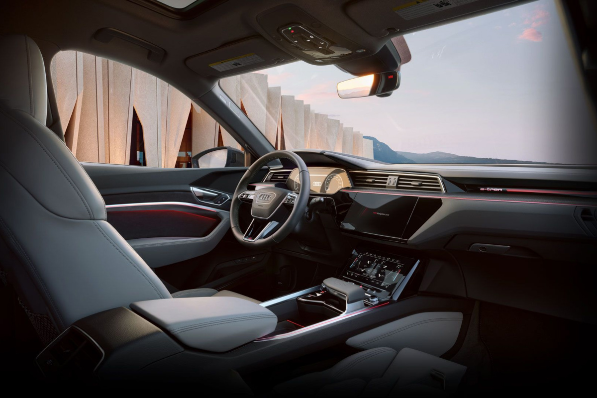 2024 Audi SQ8 e-tron - Interior