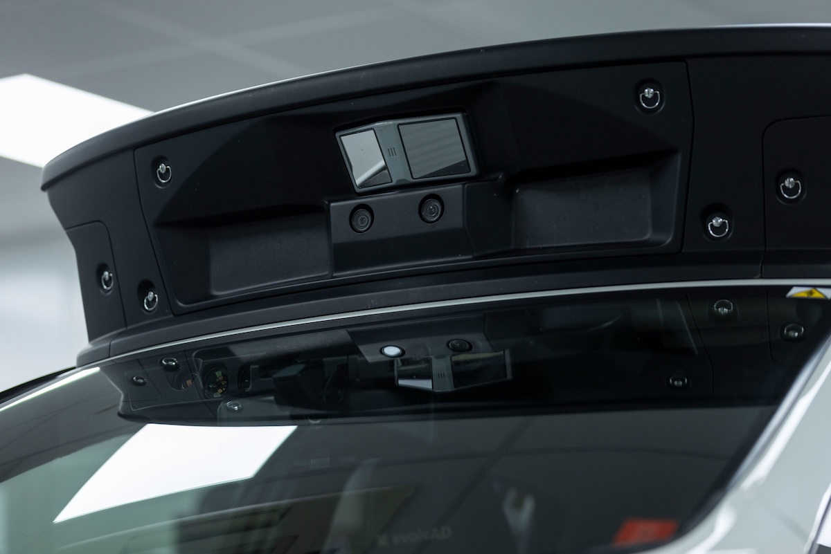 Nissan self driving car sensors