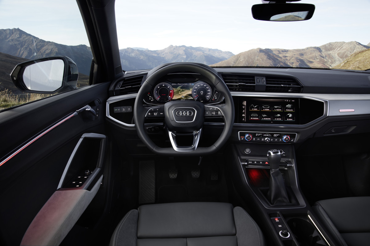 2024 Audi Q3 Preview - interior