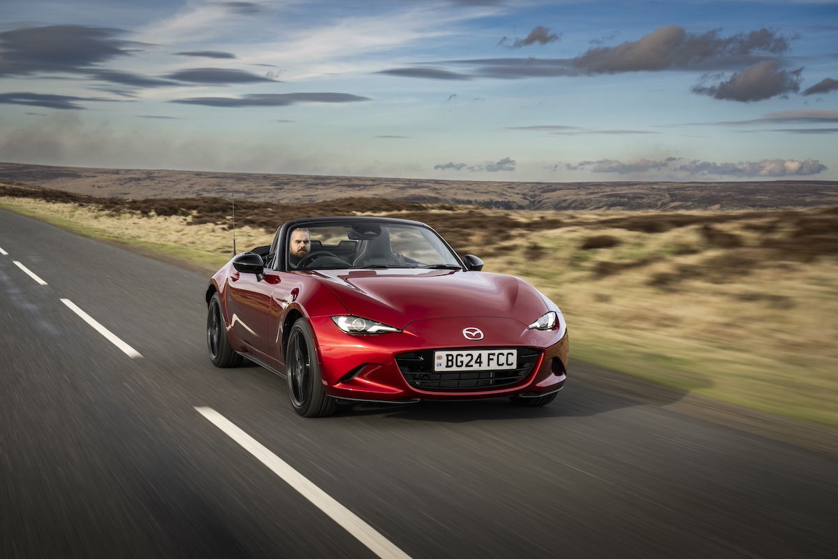 2024-Mazda-MX-5-Roadster