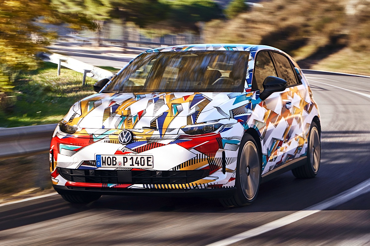 Volkswagen ID.Polo driving 2