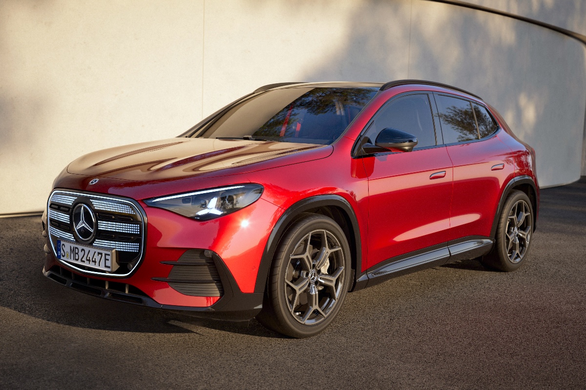 2026 Mercedes-Benz GLA front 3 4