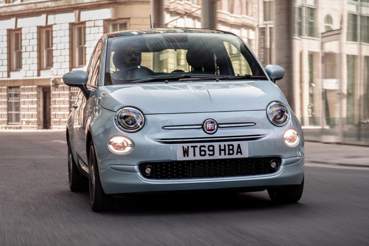 Fiat 500 front driving
